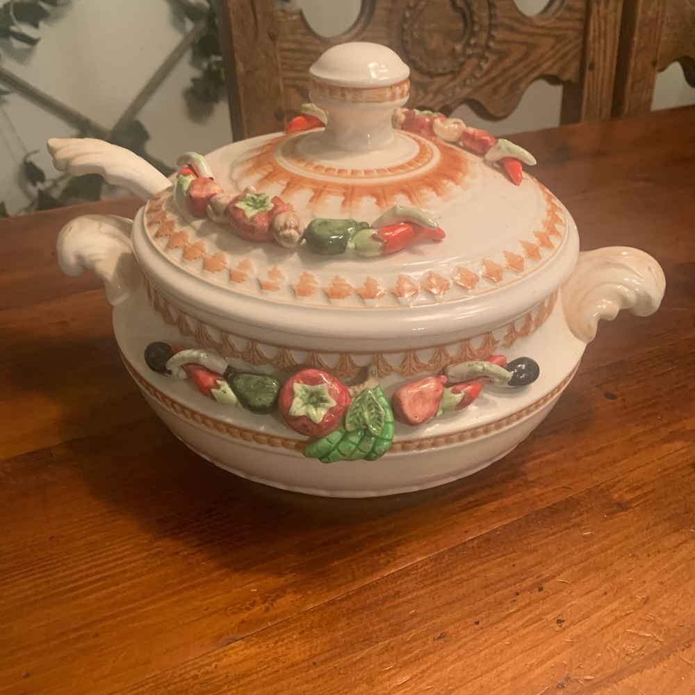 💝 Vintage  porcelain Tureen soup🥕🥦🧅🌶️🧄🫑